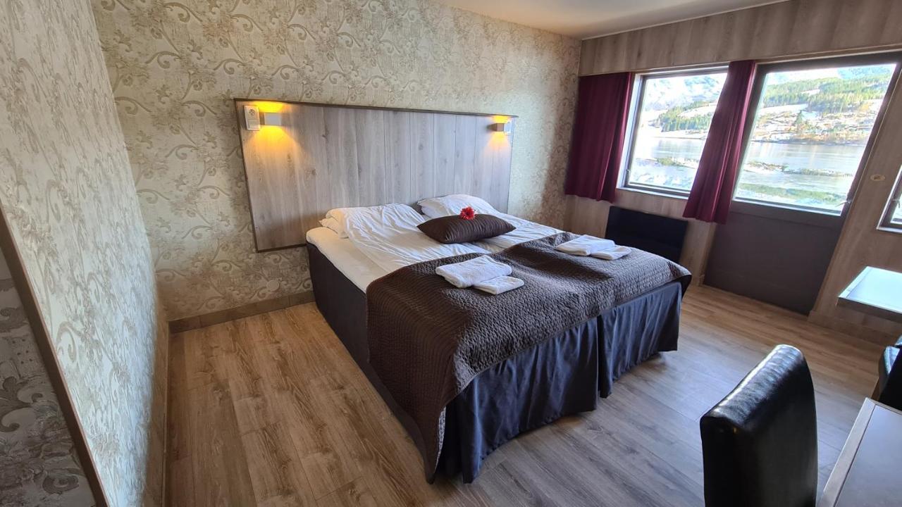 斯特兰德峡湾酒店 于尔维克 外观 照片